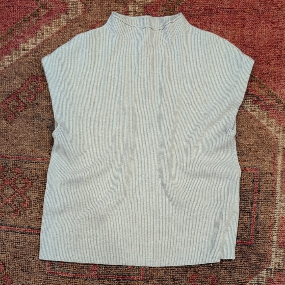 Gray Ribbed Sleeveless Top